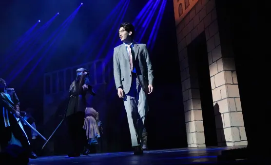 「天王洲 銀河劇場」での卒業公演2