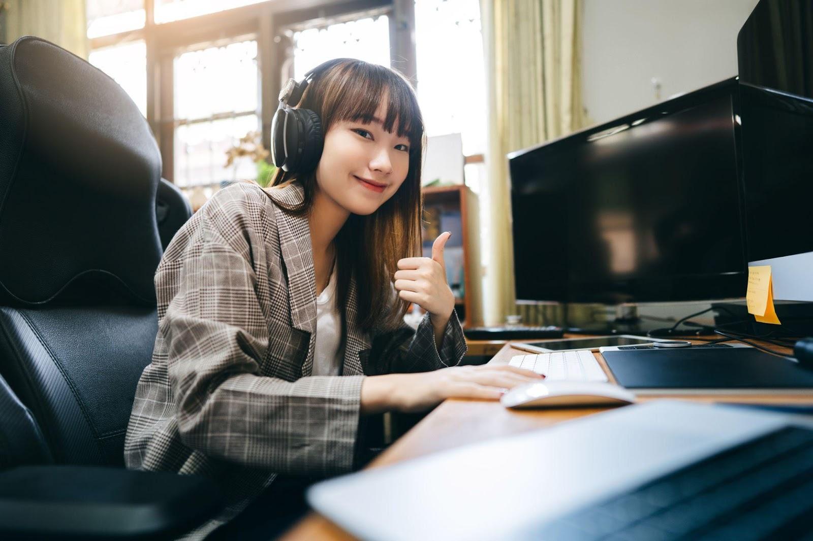 VTuberの始め方完全ガイド｜【個人勢・企業勢・スクール】あなたに合うルートは？